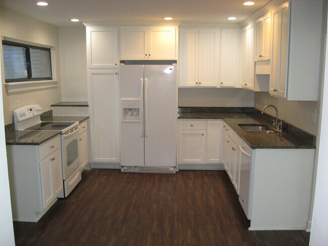 Building Photo - 20 26th St NW