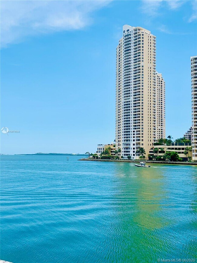 325 S Biscayne Blvd Unit 4316, Miami, FL 33131 Condo for Rent in
