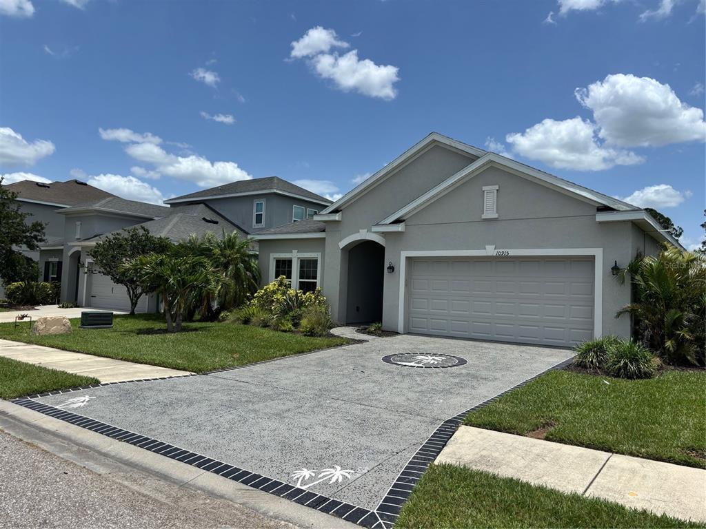 Foto principal - 10915 79th St E