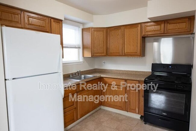 Photo - 109 Lockart Plaza House