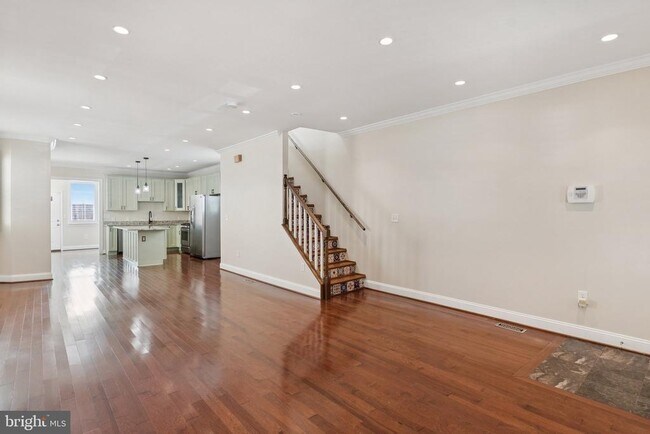 Foto del edificio - 908 Longfellow St NW