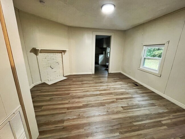 Foto del edificio - 3 Bedroom remodeled home in Sylacauga