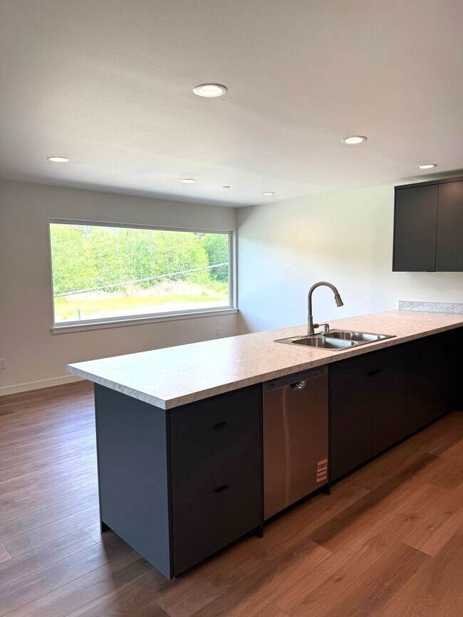 Foto del edificio - 705 W Lake Samish Dr