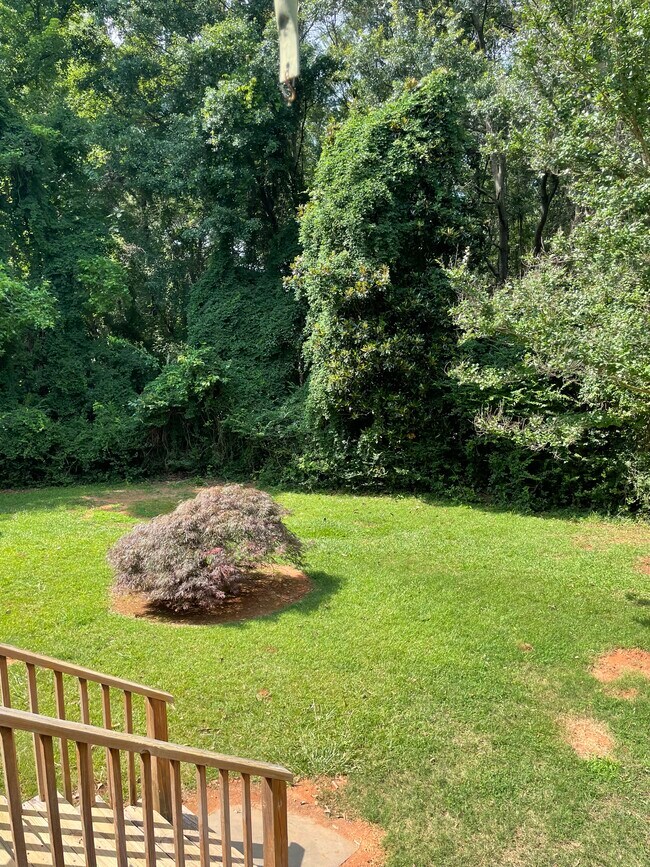 Foto del edificio - 290 Timothy Rd