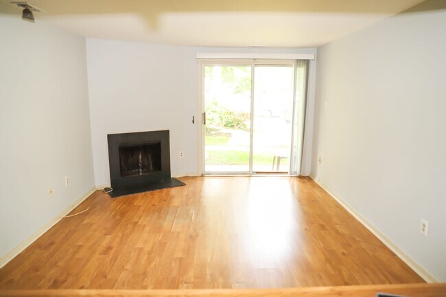 Foto del edificio - 118 Meadow Ridge Rd