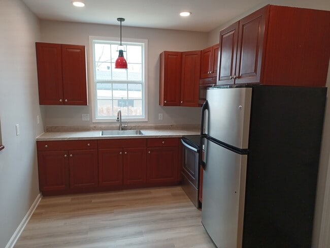 Kitchen - 349 W Military Ave