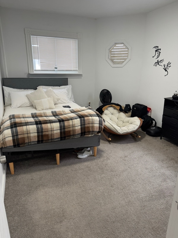 Building Photo - 232 Pequoig Ave