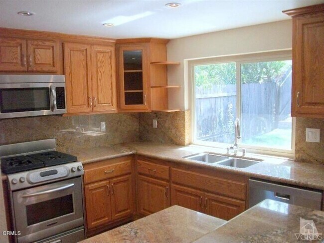 Foto del edificio - 3240 Peppermint St