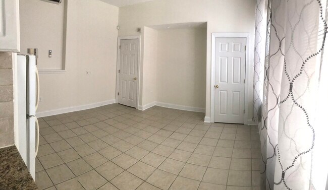 Building Photo - 21 Cricket Ave