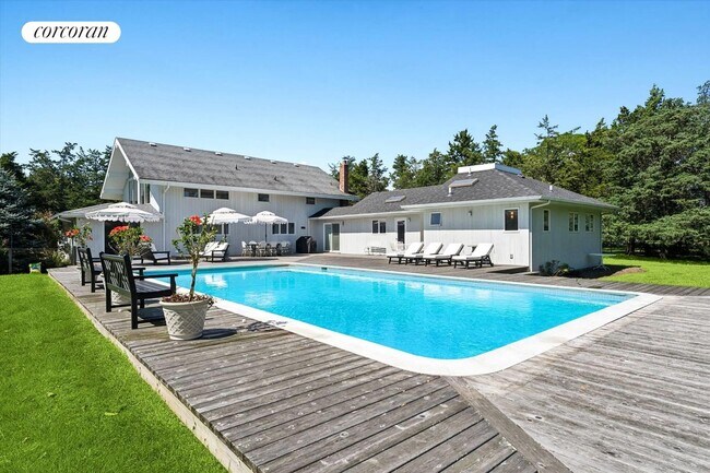 Building Photo - 18 Quogo Neck Ln