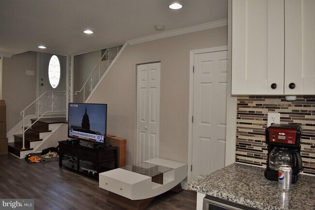 Foto del edificio - 4835 Midline Rd