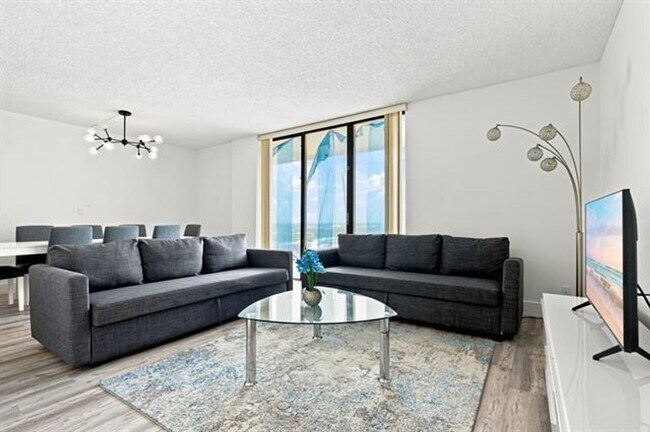 Foto del edificio - 18181 NE 31st Ct