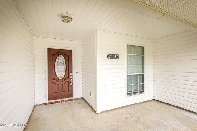 Building Photo - 7020 Bayou Landing Dr