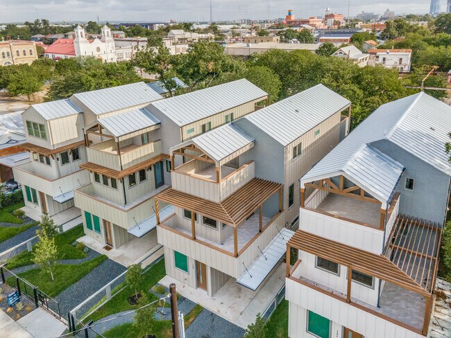 Foto del edificio - 127 E Fest St