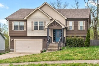 Building Photo - 1831 Camelot Dr