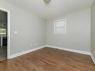 Building Photo - 316 Gower St