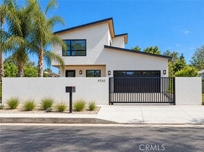 Building Photo - 9242 Lemona Ave
