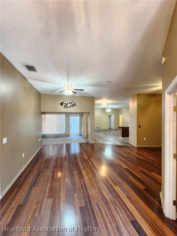Building Photo - 2512 Lost Ball Dr