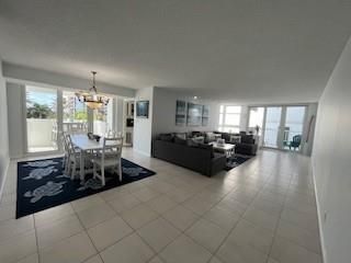 Building Photo - 1370 S Ocean Blvd