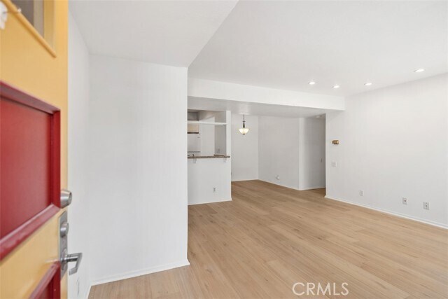 Building Photo - 25761 Le Parc