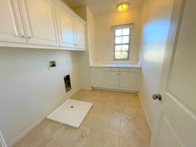 Foto del edificio - 34 Gables