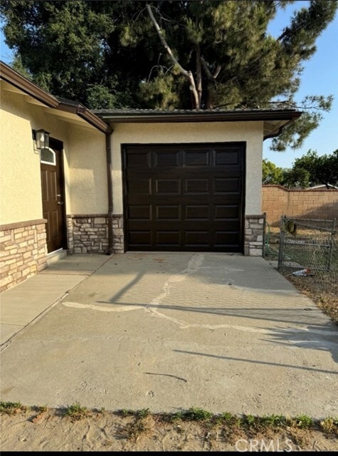 Building Photo - 12758 Magnolia Ave