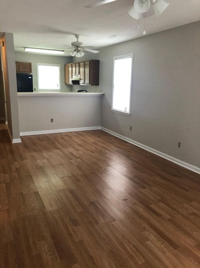 Photo - 118 Lullwater Dr Apartment