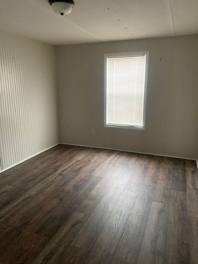 Building Photo - 3-Bedroom 2-bath double wide