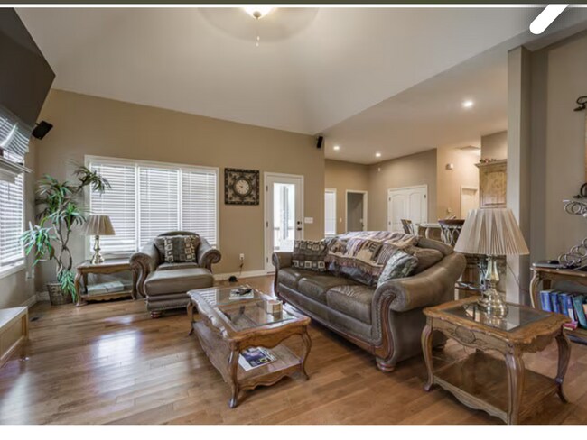 Foto del edificio - 5980 S McCann Ave