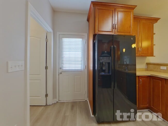 Building Photo - 4758 Arden Dr