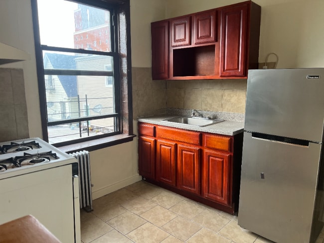 Foto del edificio - 31 Orient Ave