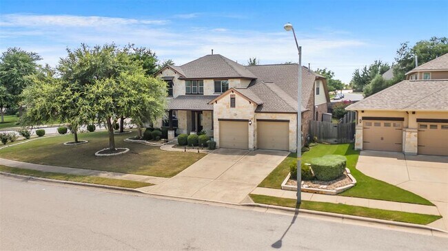Building Photo - 300 Southern Cross Dr