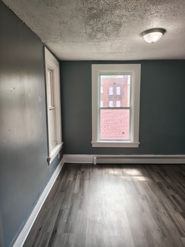 Building Photo - 31 East St