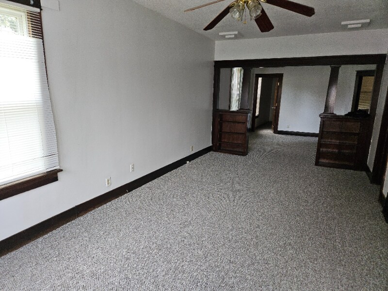 1203 Emerald Ave Unit 1, Chicago Heights, IL 60411 Room for Rent in