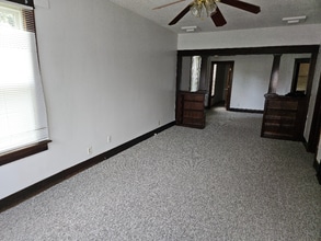 Building Photo - 1203 Emerald Ave