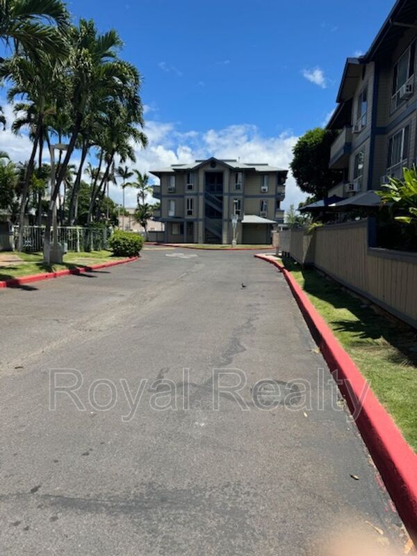 Building Photo - 91-289 Hanapouli Cir