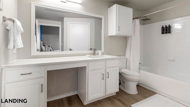 Foto del edificio - 7027 Farm-To-Market Rd 78