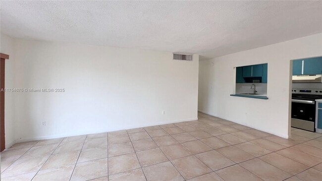 Foto del edificio - 4670 NW 79th Ave