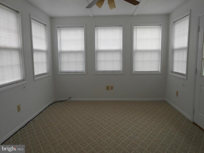 Building Photo - 47985 Leachburg Rd