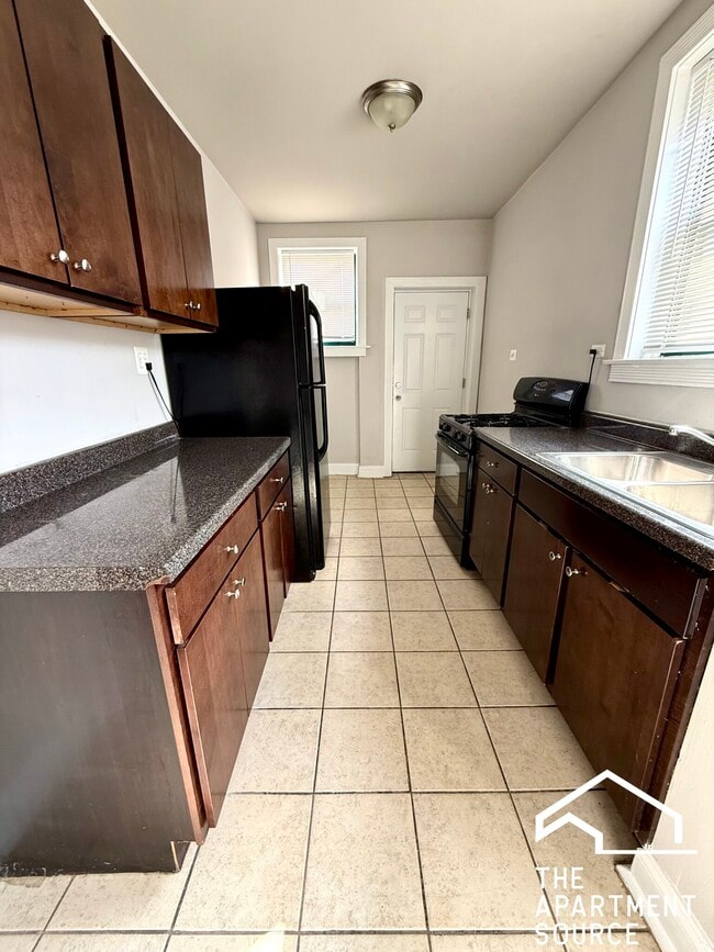 Foto del edificio - 2211 E 69th St