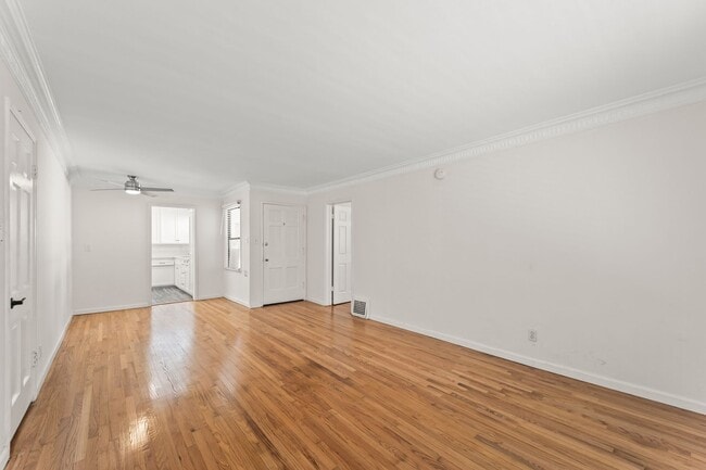 Foto del edificio - 1444 S Beverly Dr