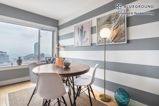 Foto del edificio - 899 Pine St