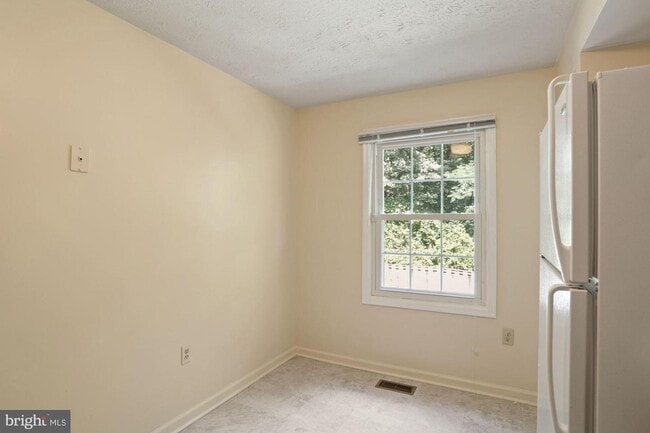 Building Photo - 11531 Big Creek Dr