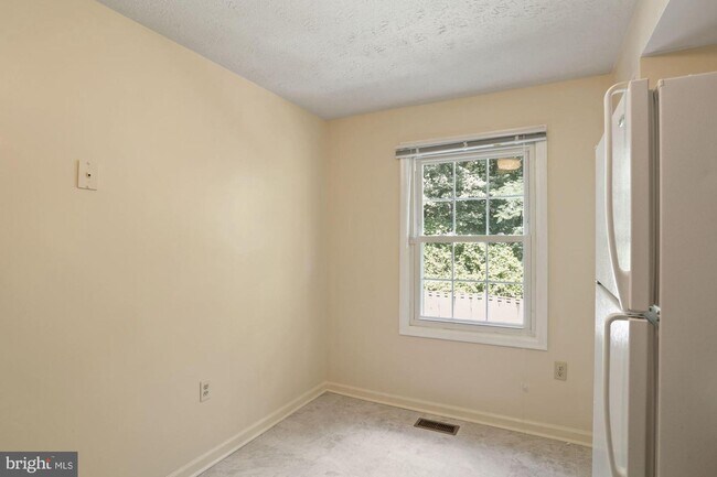 Foto del edificio - 11531 Big Creek Dr