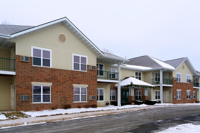 Building Photo - Lincoln Court Senior Apartments