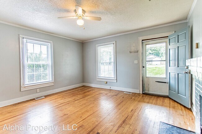 Foto del edificio - 2 br, 2 bath House - 407 Cedar Lane Rd
