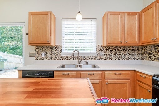 Foto del edificio - 3821 Verde Glen Ln