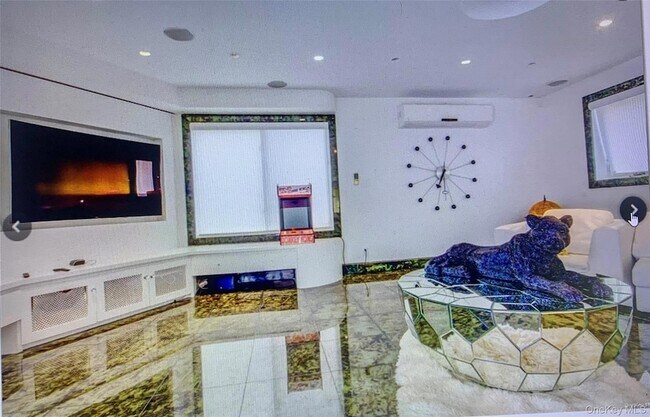 Foto del edificio - 215-40 27th Ave