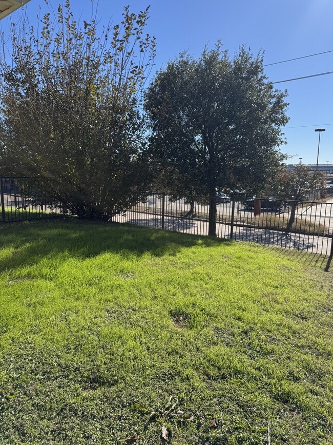 Building Photo - 7802 Downe Dr