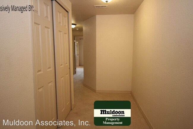 Building Photo - 3 br, 2 bath House - 1590 Little Bear Cree...